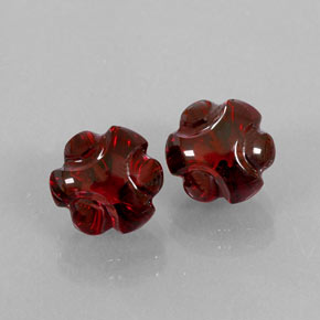 Gemas de granate almandino rojo natural de  ct, transparente, transparente / translúcido