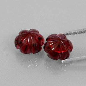 Gemas de granate almandino rojo natural de  ct, transparente, transparente / translúcido