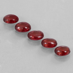 Gemas de granate almandino rojo natural de  ct, transparente, transparente / translúcido