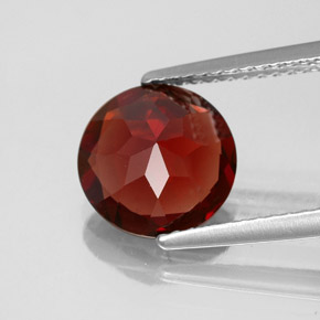 granate almandino Rojo oscuro natural de 2.54 ct, Corte Redondo, VS