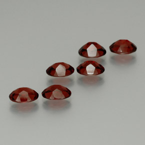 Gemas de granate almandino Rojo oscuro natural de  ct, Corte Óvalo, VS