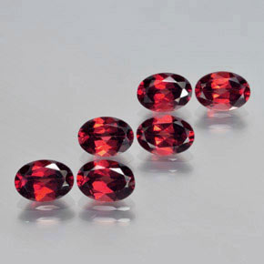 Gemas de granate almandino Roja natural de  ct, Corte Óvalo, VS
