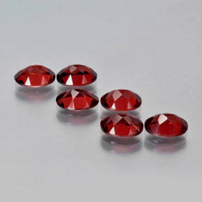 Gemas de granate almandino Roja natural de  ct, Corte Óvalo, VS