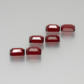 Gemas de granate almandino Rojo oscuro natural de  ct, corte esmeralda, VS