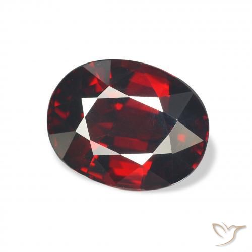 Granate almandino Rojo oscuro natural de 5.77 ct, Ovalada, VVS-VS