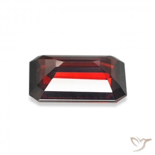 Granate almandino Rojo oscuro natural de 6.03 ct, Corte Octágono / Esmeralda, VVS-VS