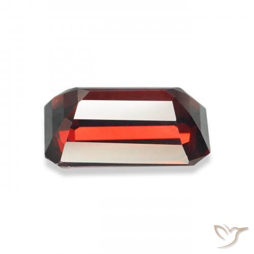 Granate almandino Rojo oscuro natural de 6.40 ct, Corte Octágono / Esmeralda, VVS-VS