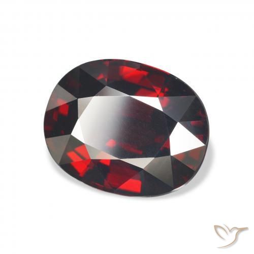 Granate almandino Rojo oscuro natural de 7.82 ct, Ovalada, VS