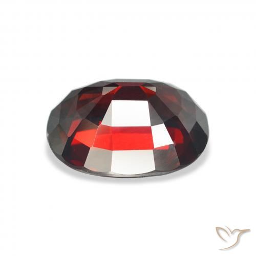 Granate almandino Rojo oscuro natural de 7.82 ct, Ovalada, VS