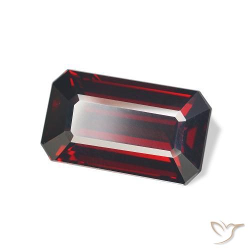 Granate almandino Rojo oscuro natural de 7.60 ct, Corte Octágono / Esmeralda, VVS-VS