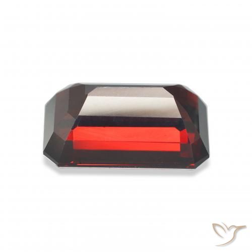Granate almandino Rojo oscuro natural de 10.32 ct, Corte Octágono / Esmeralda, VVS-VS