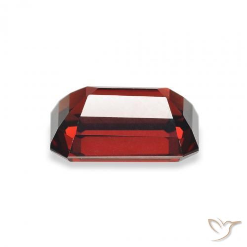 Granate almandino Rojo oscuro natural de 2.38 ct, Corte Octágono / Esmeralda, VVS-VS