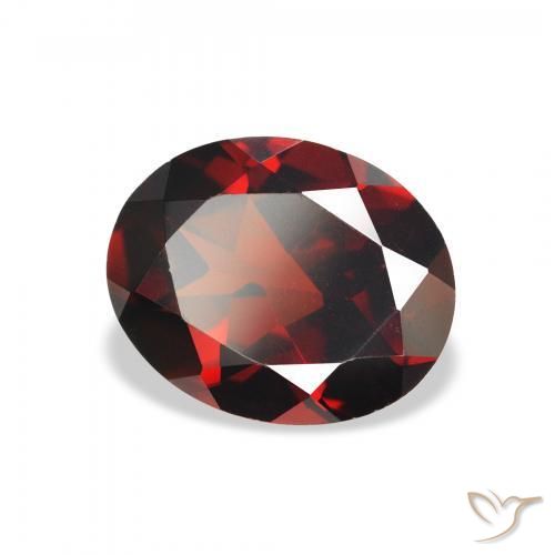 Granate almandino Rojo oscuro natural de 2.83 ct, Ovalada, VVS-VS