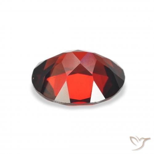 Granate almandino Rojo oscuro natural de 3.16 ct, Ovalada, VVS-VS
