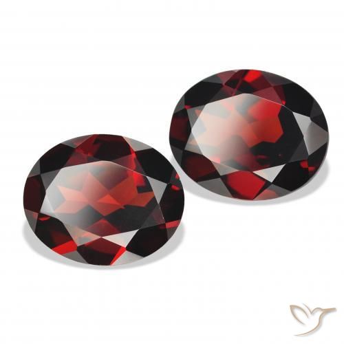 Gemas de Granate almandino Rojo oscuro natural de 7.56 ct, Ovalada, VVS-VS