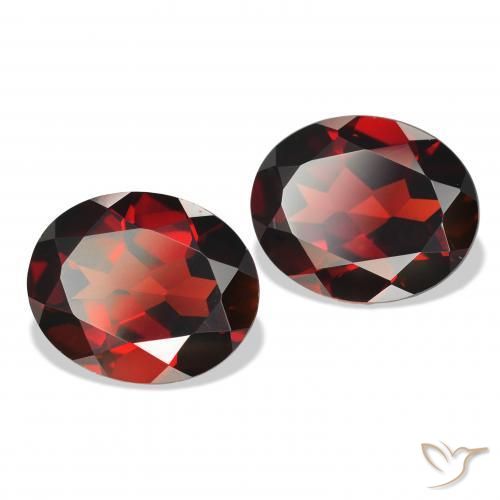 Gemas de Granate almandino Rojo oscuro natural de 8.16 ct, Ovalada, VVS-VS