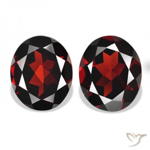 7.53ctw Natural Rojo oscuro Granate almandino, Ovalada, VVS-VS