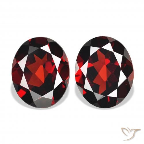 7.87ctw Natural Rojo oscuro Granate almandino, Ovalada, VS