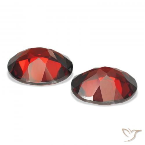 Gemas de Granate almandino Rojo oscuro natural de 7.87 ct, Ovalada, VS