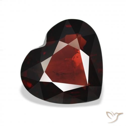 Granate almandino Rojo oscuro natural de 5.90 ct, Corazón, VS
