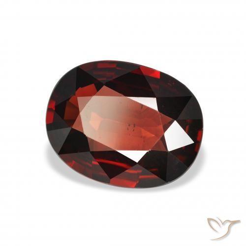 Granate almandino Rojo oscuro natural de 3.19 ct, Ovalada, VS