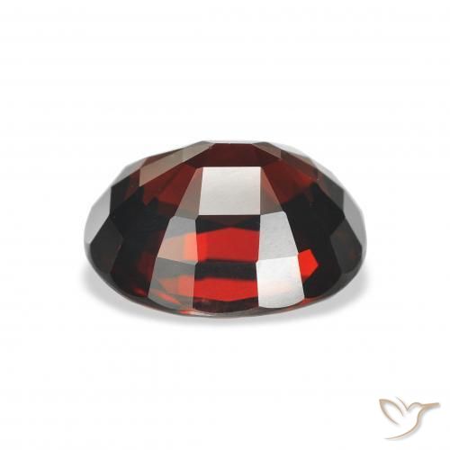 Granate almandino Rojo oscuro natural de 5.22 ct, Ovalada, VVS