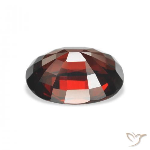 Granate almandino Rojo oscuro natural de 5.12 ct, Ovalada, VVS