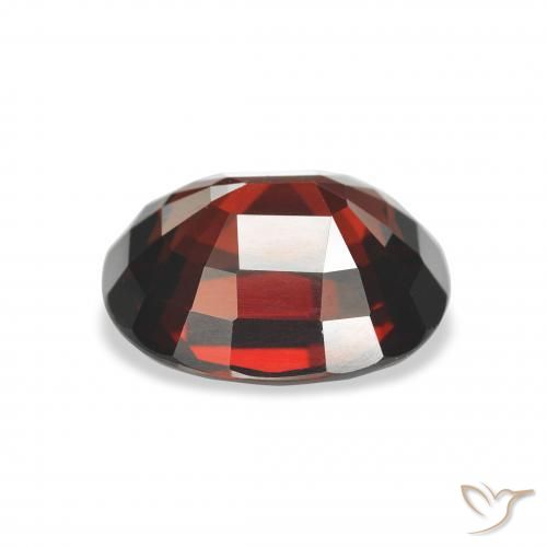 Granate almandino Rojo oscuro natural de 4.56 ct, Ovalada, VVS