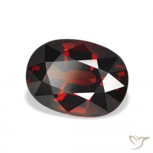 Granate almandino Rojo negruzco natural de 4.54 ct, Ovalada, VVS