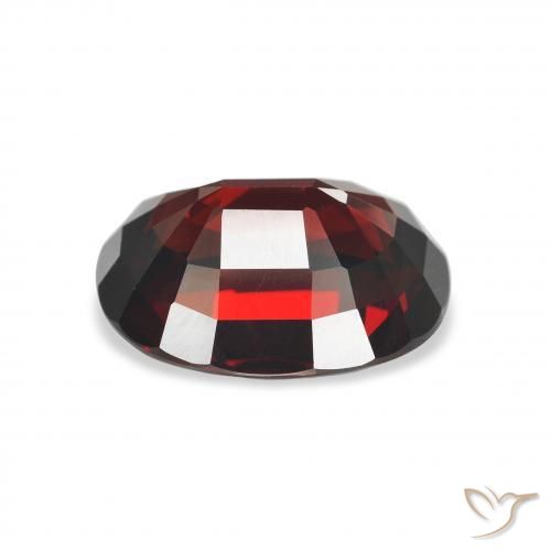 Granate almandino Rojo oscuro natural de 5.40 ct, Ovalada, VVS