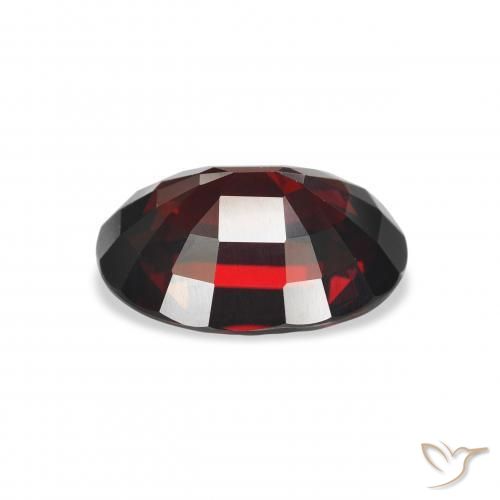 Granate almandino Rojo oscuro natural de 5.34 ct, Ovalada, VVS