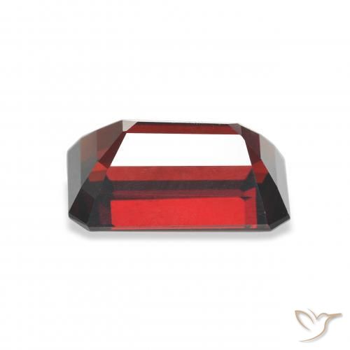 Granate almandino Rojo oscuro natural de 6.03 ct, Corte Octágono / Esmeralda, VVS