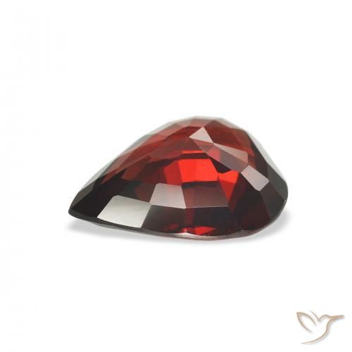 Granate almandino Rojo oscuro natural de 3.64 ct, En forma de pera, VS