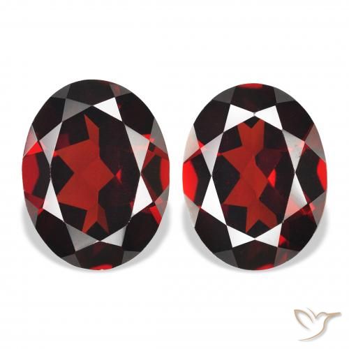 4.26ctw Natural Rojo oscuro Granate almandino, Ovalada, VVS-VS
