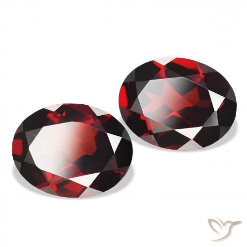 Gemas de Granate almandino Rojo oscuro natural de 4.26 ct, Ovalada, VVS-VS