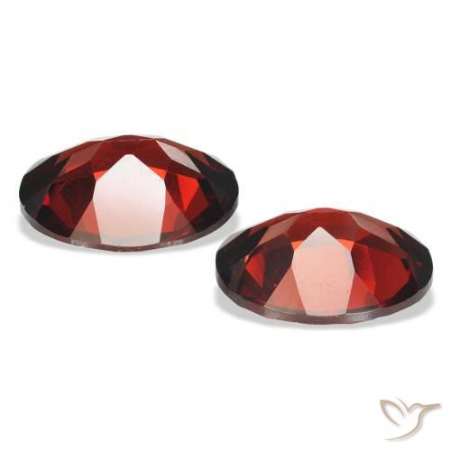 Gemas de Granate almandino Rojo oscuro natural de 3.95 ct, Ovalada, VVS-VS