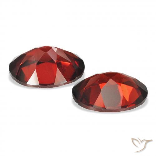 Gemas de Granate almandino Rojo sangre intenso natural de 4.16 ct, Ovalada, VS