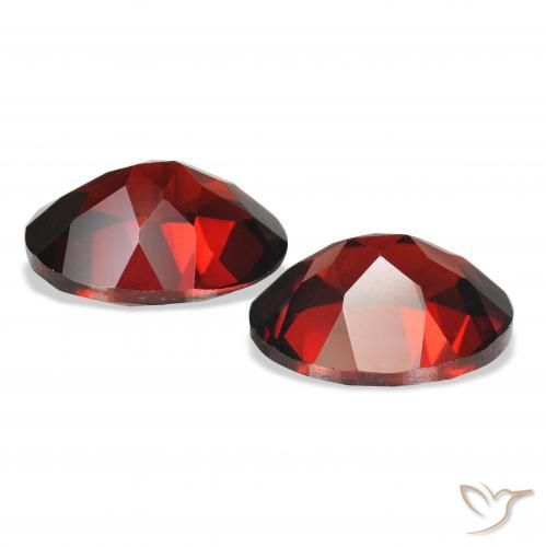 Gemas de Granate almandino Rojo oscuro natural de 4.72 ct, Ovalada, VS