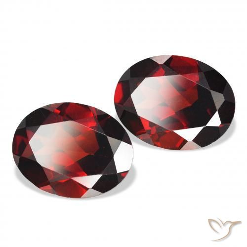 Gemas de Granate almandino Rojo sangre intenso natural de 4.28 ct, Ovalada, VS