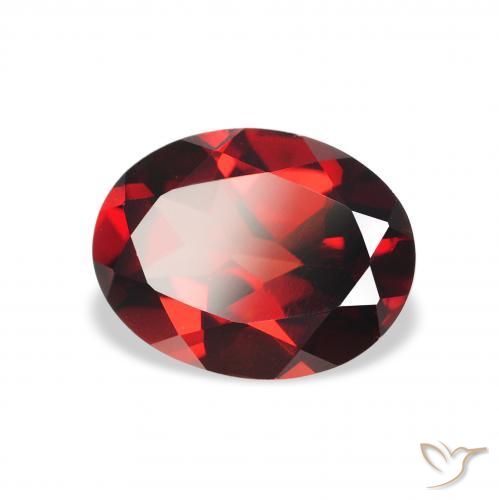 Granate almandino Rojo oscuro natural de 2.30 ct, Ovalada, VVS-VS