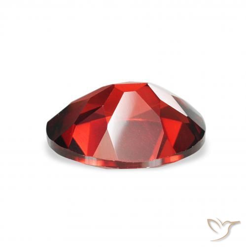 Granate almandino Rojo oscuro natural de 2.30 ct, Ovalada, VVS-VS