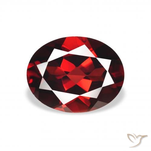 Granate almandino Rojo sangre intenso natural de 2.29 ct, Ovalada, VVS-VS