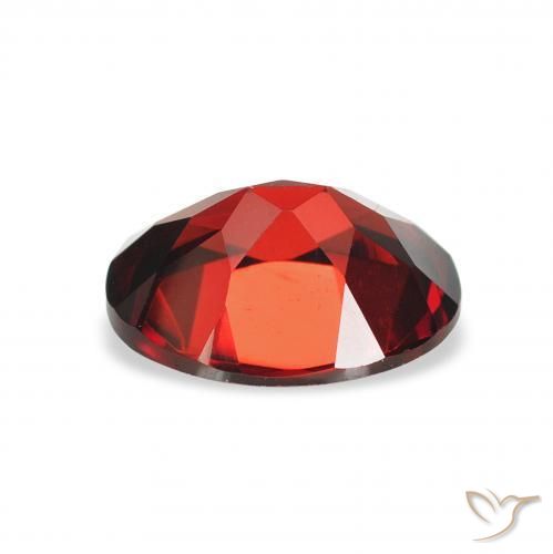 Granate almandino Rojo oscuro natural de 2.20 ct, Ovalada, VVS-VS