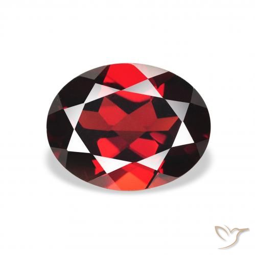 Granate almandino Rojo oscuro natural de 2.34 ct, Ovalada, VS