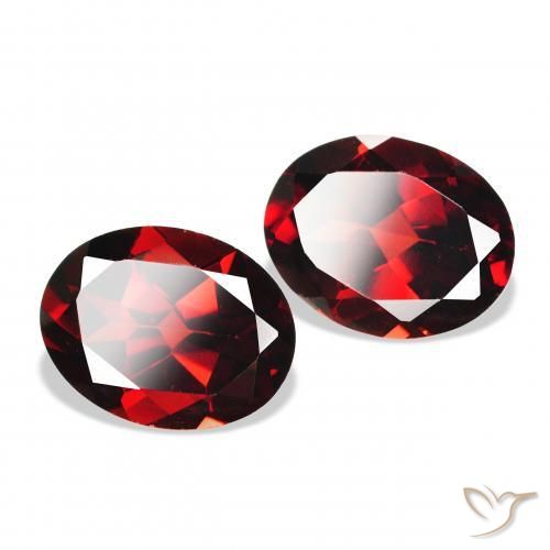 Gemas de Granate almandino Rojo oscuro natural de 4.33 ct, Ovalada, VS
