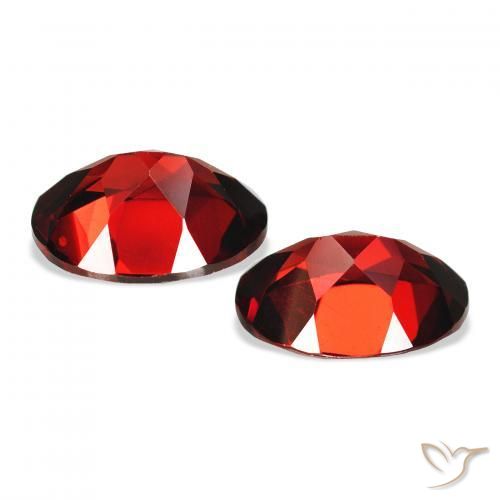 Gemas de Granate almandino Rojo oscuro natural de 4.33 ct, Ovalada, VS