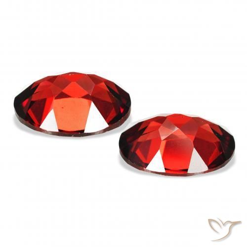 Gemas de Granate almandino Rojo oscuro natural de 4.33 ct, Ovalada, VS