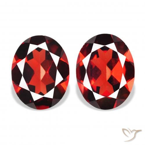 4.04ctw Natural Rojo oscuro Granate almandino, Ovalada, VVS-VS