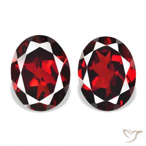 4.36ctw Natural Rojo sangre intenso Granate almandino, Ovalada, VVS-VS