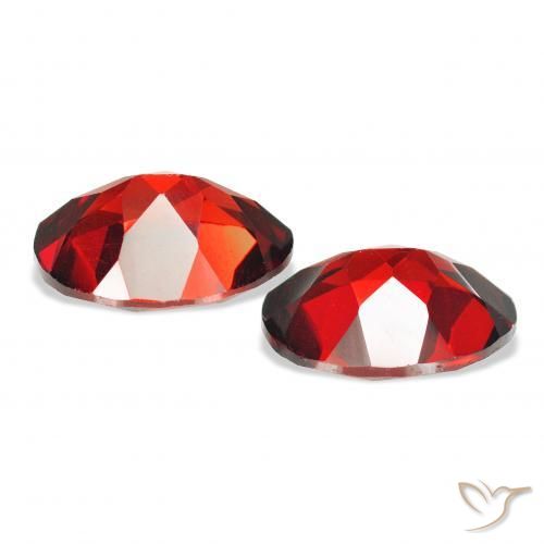 Gemas de Granate almandino Rojo sangre intenso natural de 4.36 ct, Ovalada, VVS-VS